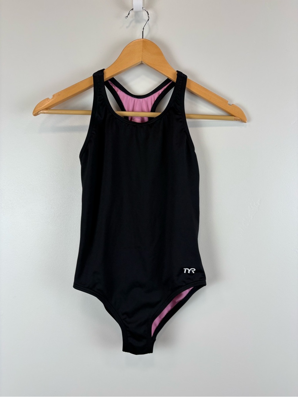 TYR Durafast Lite Girl's Size Large 10/12 Maxfit Swimsuit Black Pink